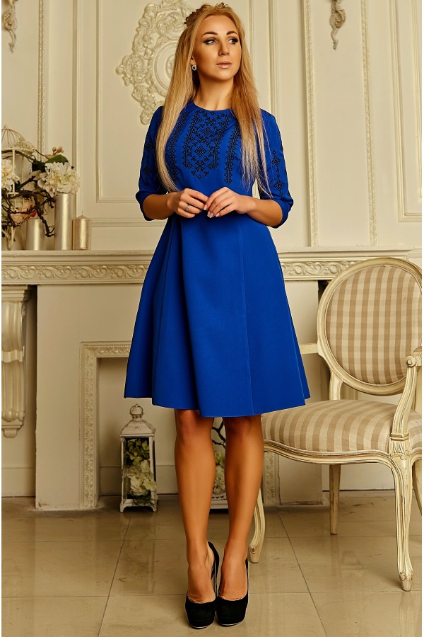 Платье с вышивкой Аврил AD708103 синего цвета 