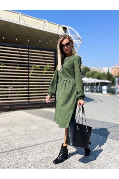 Платье вельветовое осень-зима 2021 YM43802 зеленый